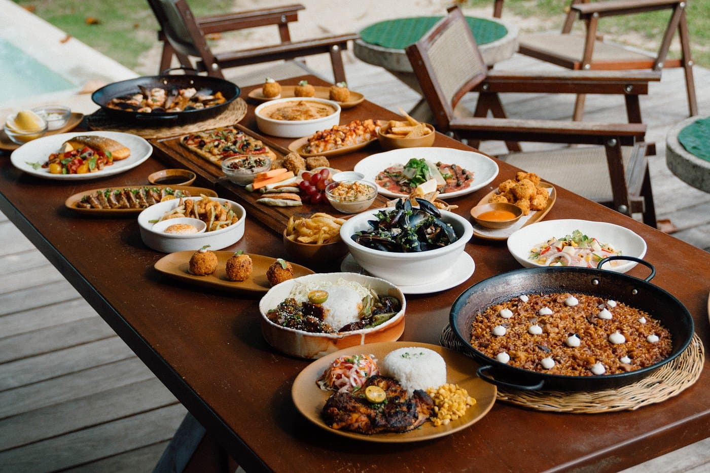 Explore top restaurants, cafes, and bars